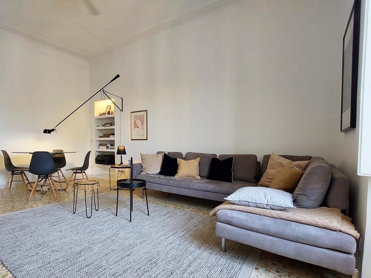 Di Charme Dal Design Prestigioso Pensión *